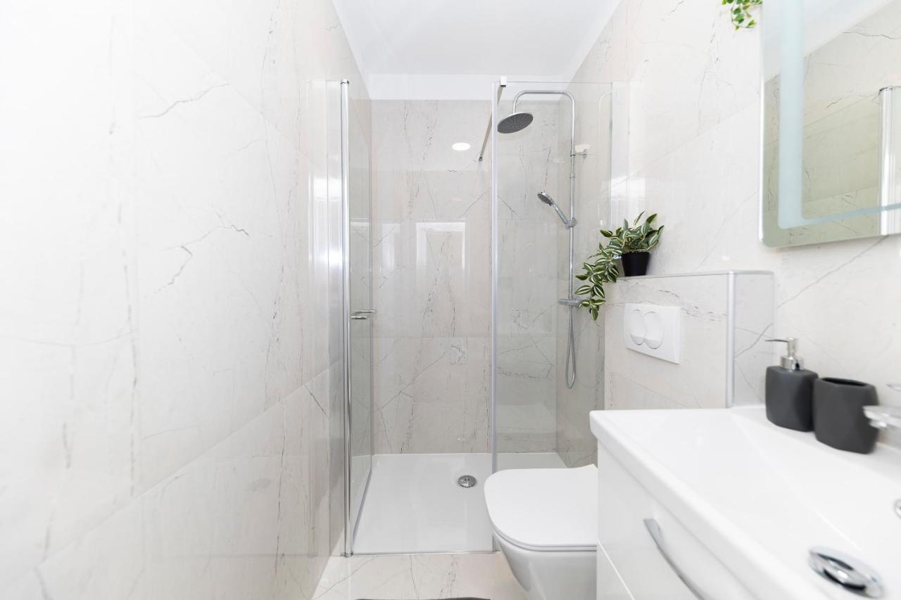 Apartment Marianne , Parking Free , 2 Bedroom & 2 Bathroom , Modern & Cozy Zadar Ngoại thất bức ảnh